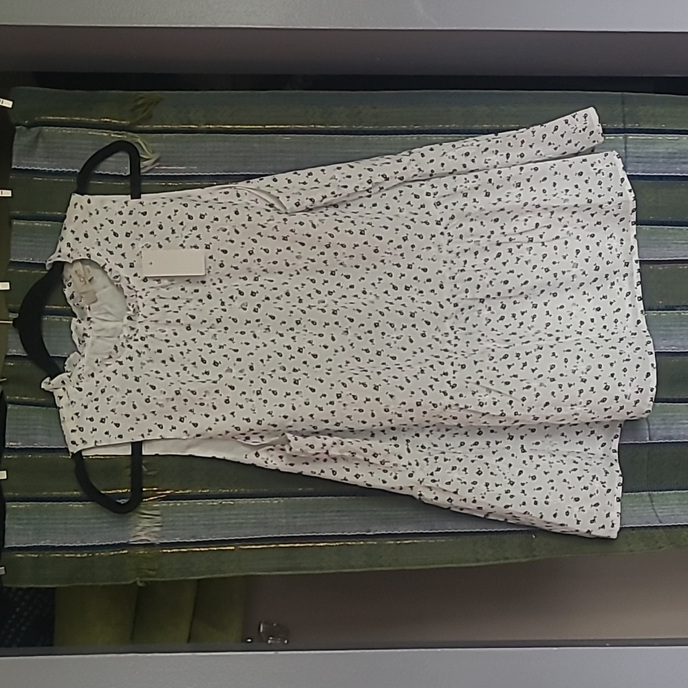 Loft White and Black Floral Eyelet Back Sleevless Shirt